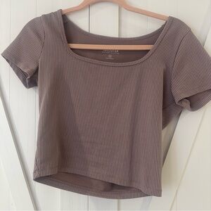 mauve t shirt